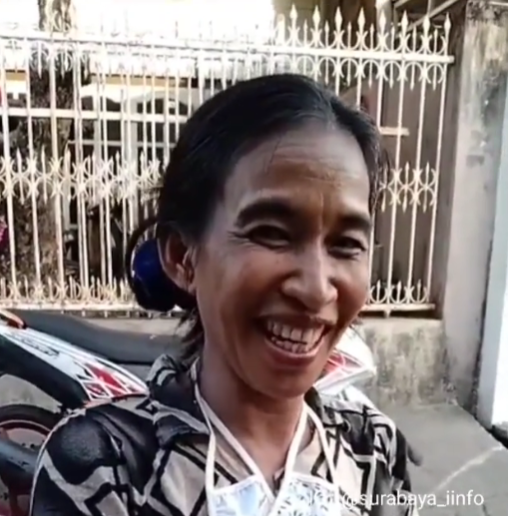 Sosok Ibu Pina Viral, Disebut Netizen Mirip Jokowi