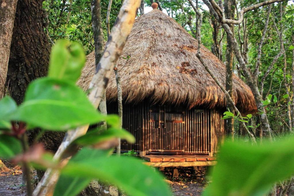 1632214423-Pulau-Peucang-(2).jpg