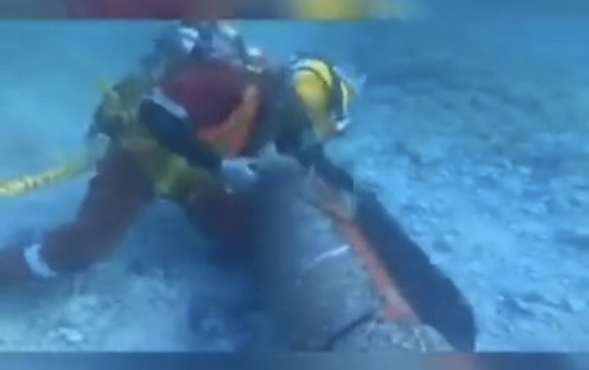 Viral! Video Teknisi yang Perbaiki Kabel Bawah Laut Jasuka Tuai Simpati