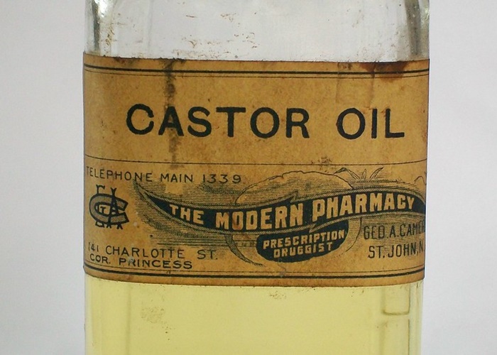 1632297347-castor-oil.jpg