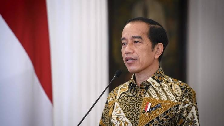 Singgung Banyaknya Masyarakat Terjerat Pinjol, Ini Permintaan Jokowi ke OJK