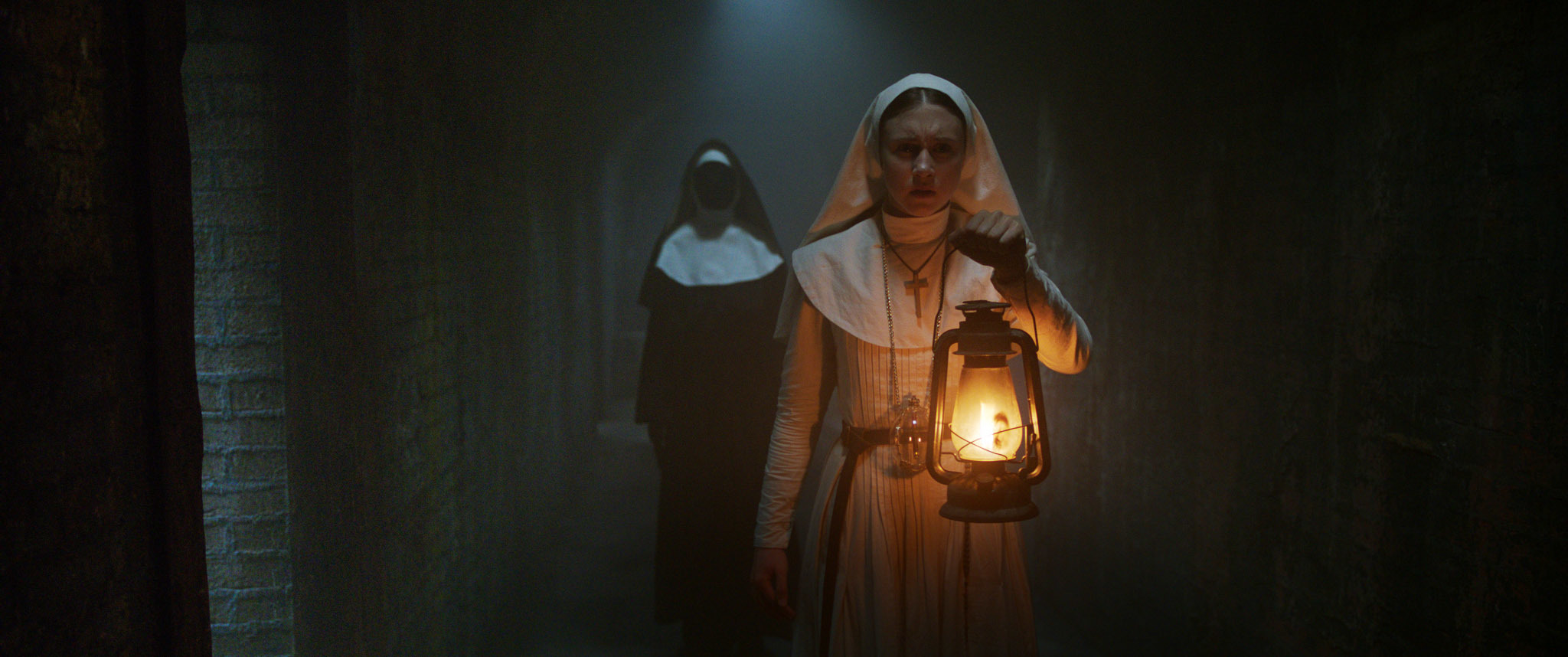 1636016550-Cuplikan-film-The-Nun-(IMDb).jpg
