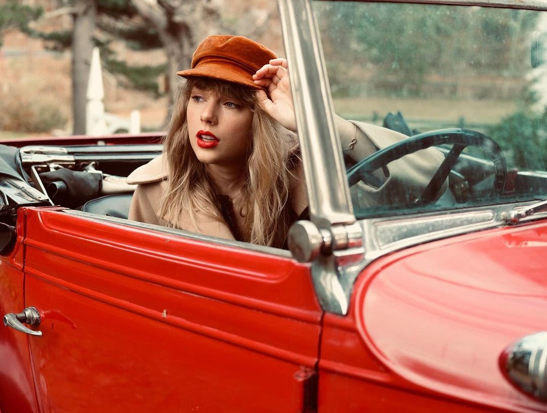 Blake Lively Debut Jadi Sutradara di MV Terbaru Taylor Swift