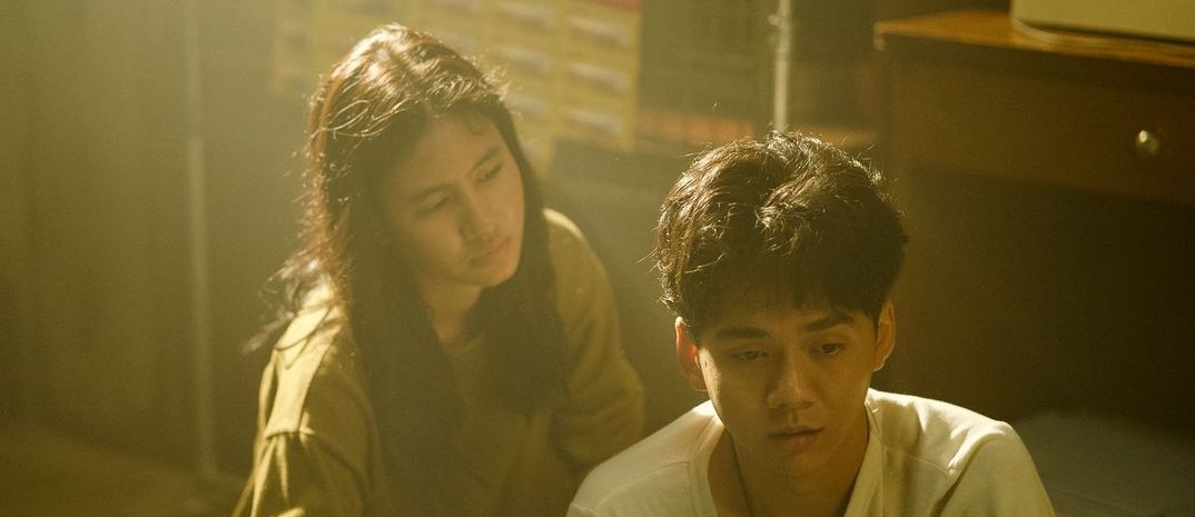 Raih Standing Ovation di JAFF Jogja, Ini Sinopsis Film 'Penyalin Cahaya'