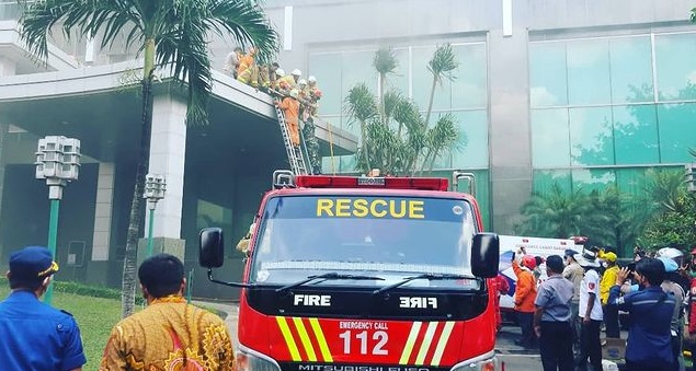 Gedung Cyber Jakarta Kebakaran, 1 Orang Diduga Meninggal Dunia