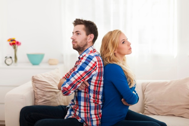 5 Tanda Hubungan Suami Istri Sudah Tidak Harmonis