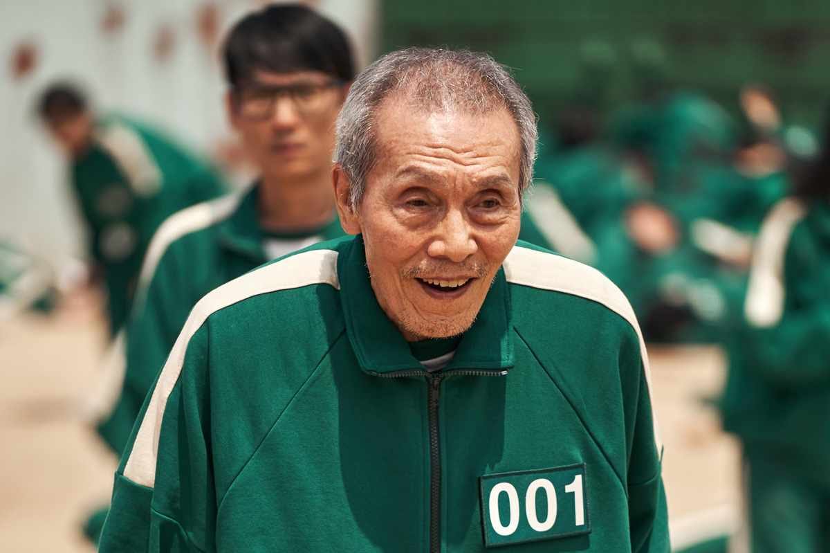 Pemeran Kakek di 'Squid Game' Menang Aktor Pendukung Terbaik Golden Globes