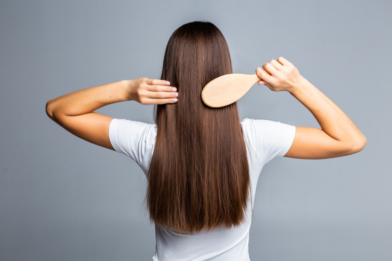 5 Cara Melembutkan Rambut dengan Bahan Alami