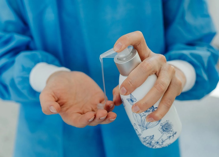 6 Rekomendasi Hand Sanitizer di Bawah Rp 50 Ribu yang Nggak Bikin Kulit Kering 