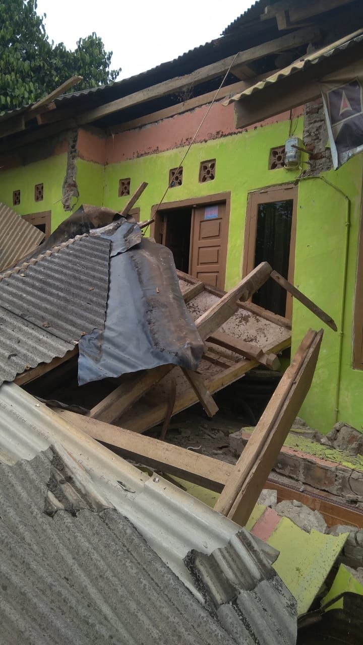 Netizen Bagikan Momen saat Gempa: Videokan Akuarium hingga Evakuasi