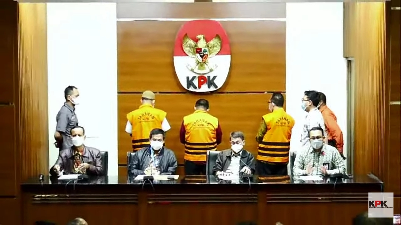 OTT di PN Surabaya, KPK Tetapkan 3 Orang Jadi Tersangka