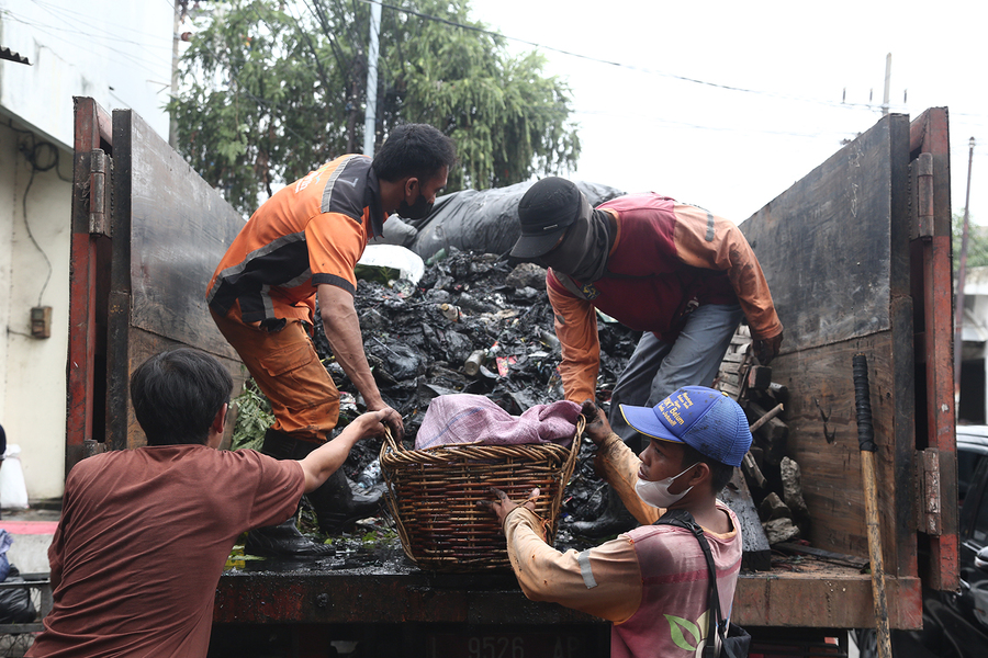 Pemkot Surabaya Ajak Warga Kerja Bakti Massal, Cegah Genangan dan DBD