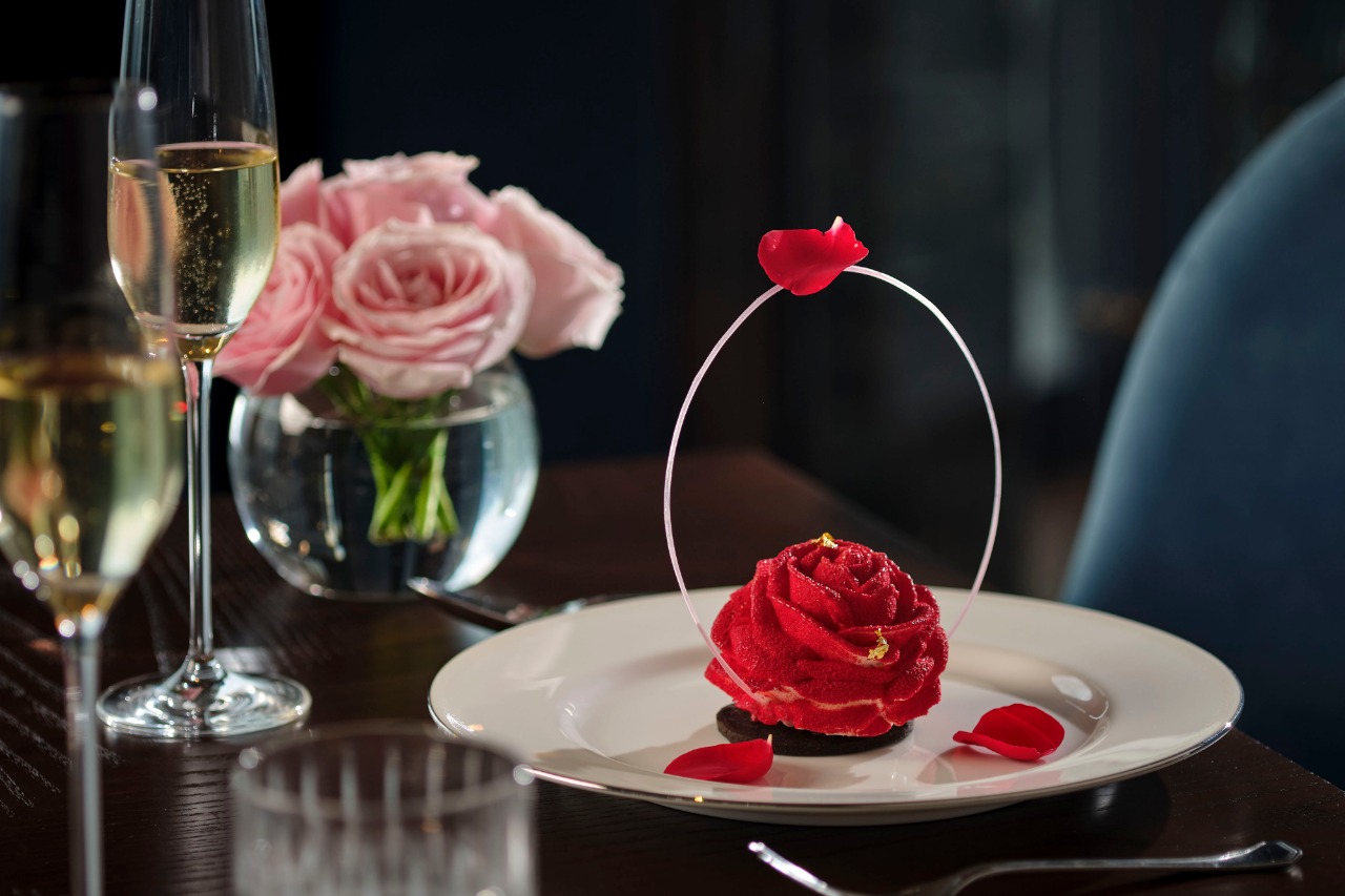 Hotel Mewah Ini Ajak Rayakan Valentine Lewat Paket Dinner Romantis