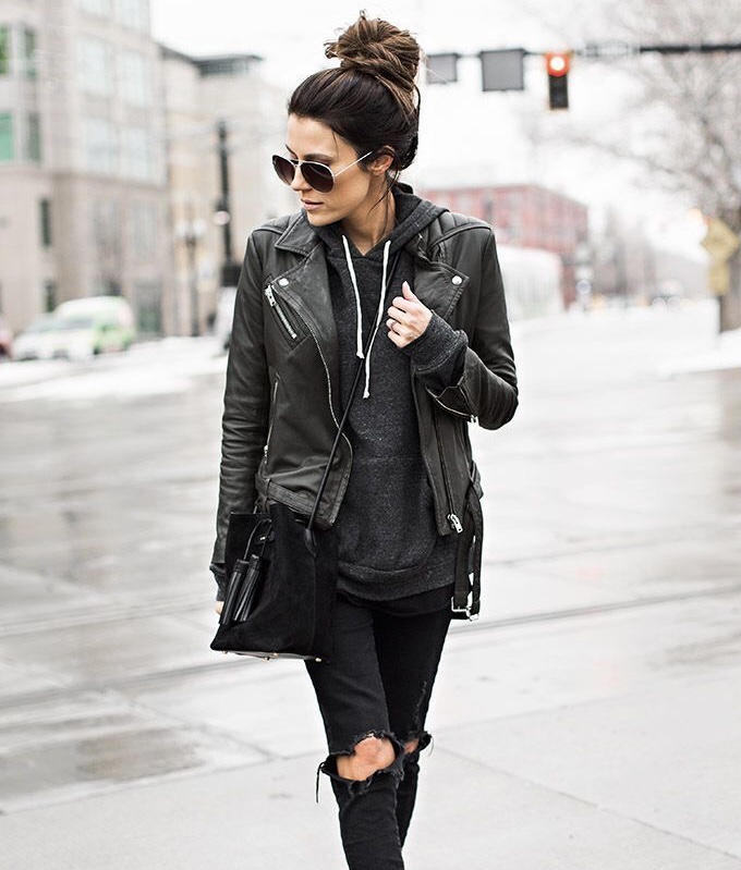 1644921190-Hoodie-dan-Leather-jacket-(Pinterest-Hello-Fashion-Blog).jpg