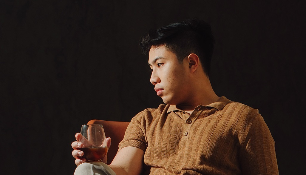 Gambarkan Patah Hati, Elnanda Utomo Rilis Mini Album 'Bicara Sendiri'