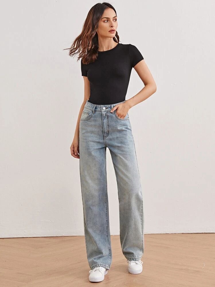 1645784454-Pilihlah-high-waist-jeans-yang-pas-dengan-ukuran-pinggang-(Pinterest-SHEIN).JPG
