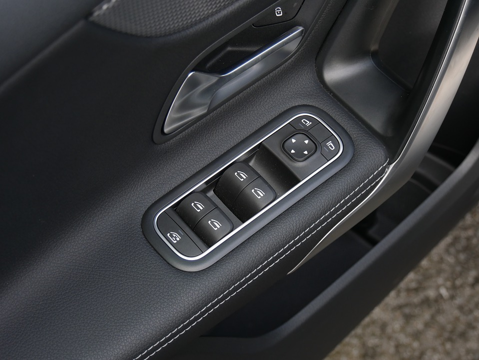 1646144795-Fitur-auto-lock-mobil-(Pixabay-autoknipser-de).jpeg