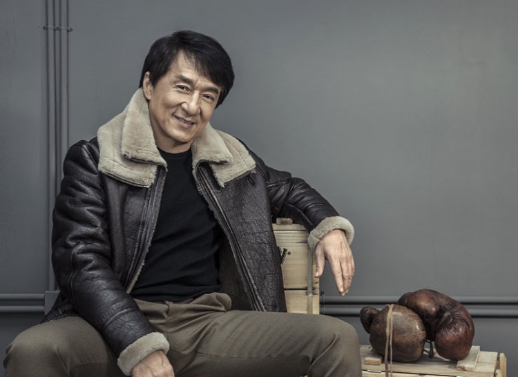 COVID-19 di Hongkong Melonjak, Jackie Chan Sumbang Persediaan Medis