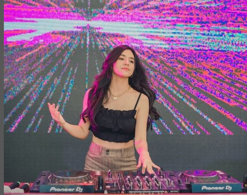 Viral DJ Una Manggung, Disebut Dapat Saweran Ratusan Juta dan Gelang Emas