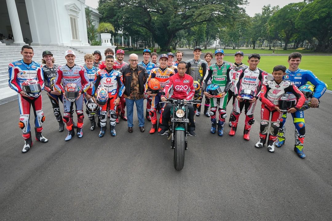 Usai Bertemu Jokowi, 20 Pebalap MotoGP Ikuti Parade di Jakarta