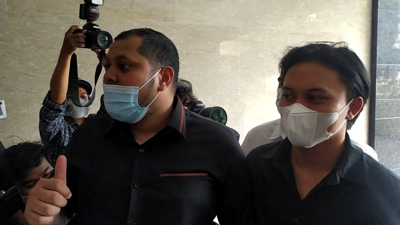 Rizky Febian Tiba di Bareskrim Polri Terkait Kasus Doni Salmanan