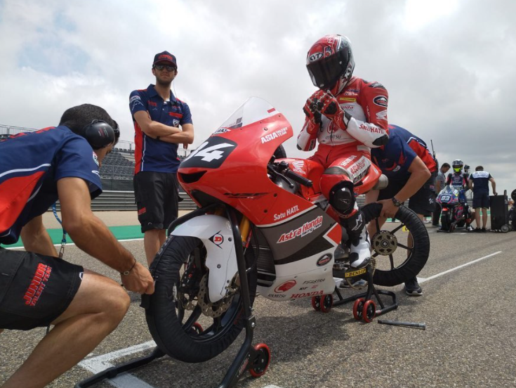 Mengenal Mario Aji, Pebalap Moto3 Asal Indonesia