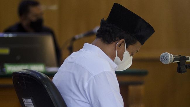 Pengadilan Tinggi Bandung Vonis Mati Herry Wirawan