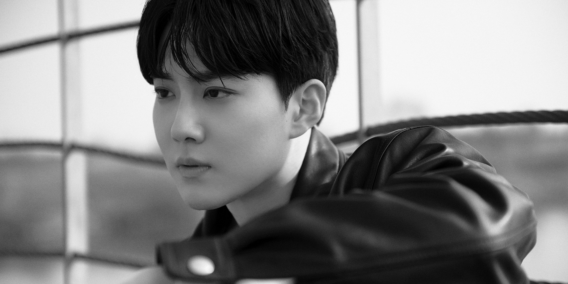 Suho EXO Kuasai Tangga Lagu 33 Negara Lewat Album 'Grey Suit'