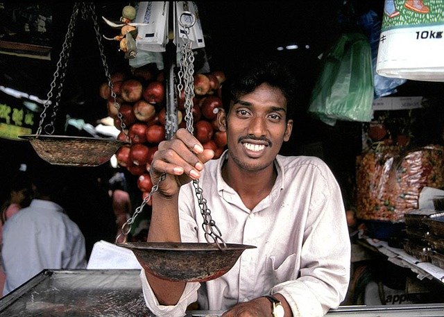 Sri Lanka Bangkrut, Minta Warga Perantau untuk Kirim Uang