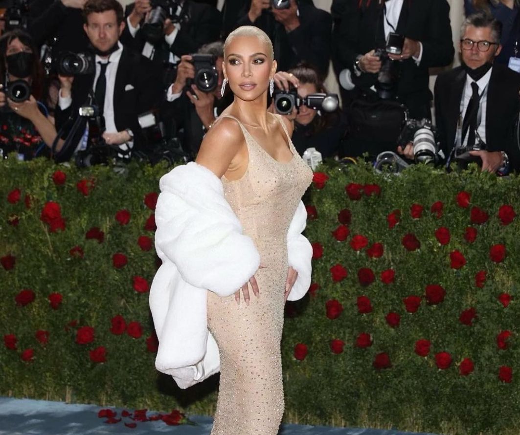  Kim Kardashian Rela Diet Ketat Demi Pakai Gaun Marilyn Monroe di Met Gala