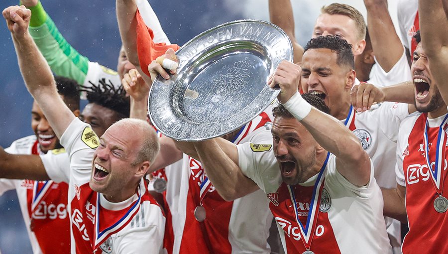 Erik Ten Hag Bawa Ajax Juara Liga Belanda