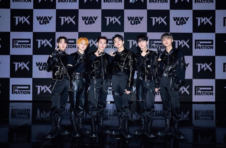 Boy Group TNX Besutan PSY ‘Gangnam Style’ Resmi Debut