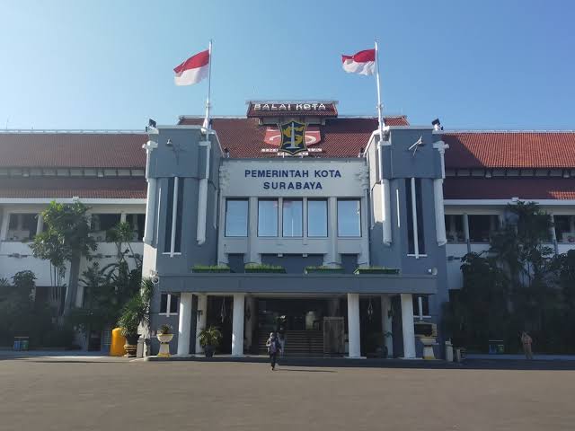 Alasan Pemkot Surabaya Belum Terbitkan SE Pelonggaran Pakai Masker