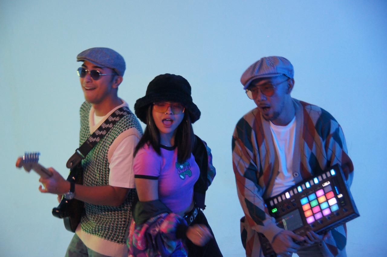 Gaet Sara Fajira, Winky Wiryawan dan Osvaldo Rilis Lagu ‘Sassy’ yang Club Friendly