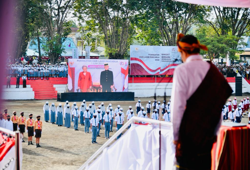 Dari Ende, Jokowi Ajak Seluruh Anak Bangsa Bumikan Pancasila
