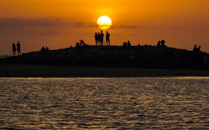 1654142698-Pantai-Jerman.jpeg