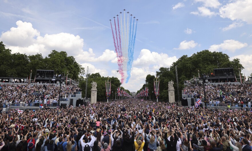 1654243361-PlatinumJubilee.jpg