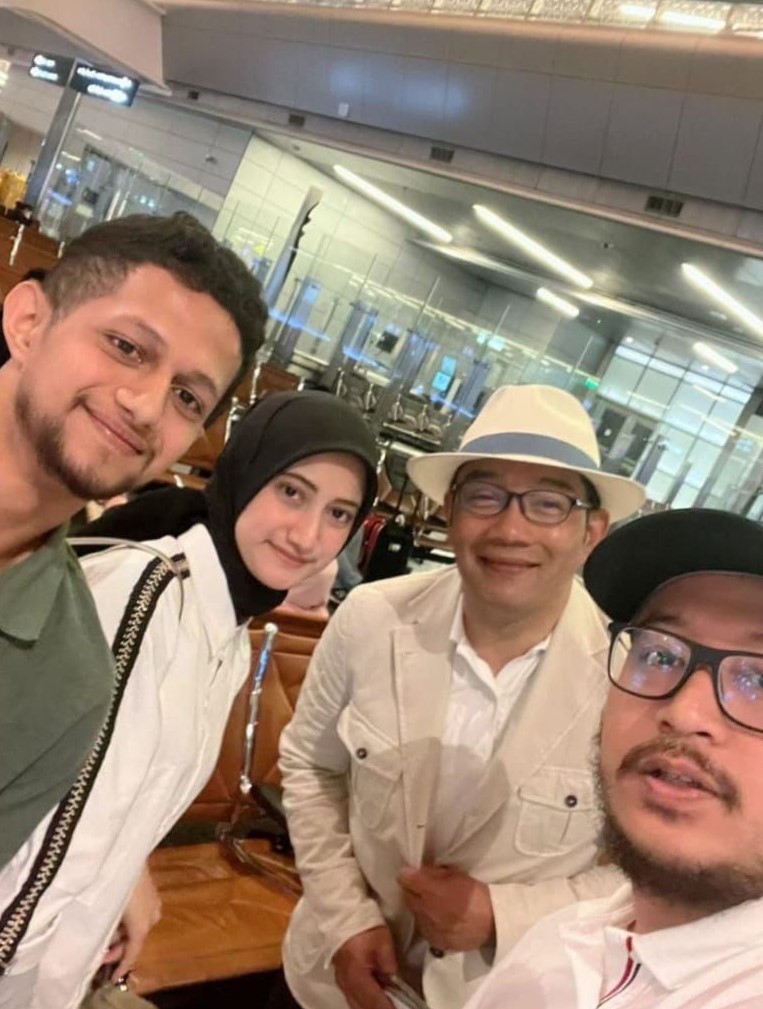 Foto Selfie dengan Ridwan Kamil yang Tengah Berduka, Fitri Bazri Minta Maaf