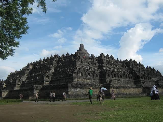 7 Keajaiban Dunia Berdasarkan Hasil Polling, Ada Candi Borobudur?