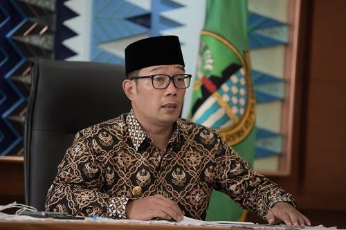 Kritik Ridwan Kamil Pakai Kata ‘Maneh’, Guru di Cirebon Dipecat