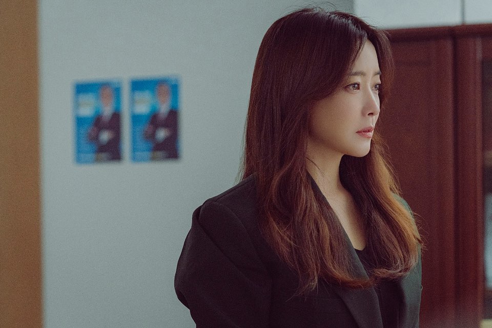 Bikin Penasaran, Kim Hee Sun Perankan Sosok Haus Dendam di 'The Bride of Black'