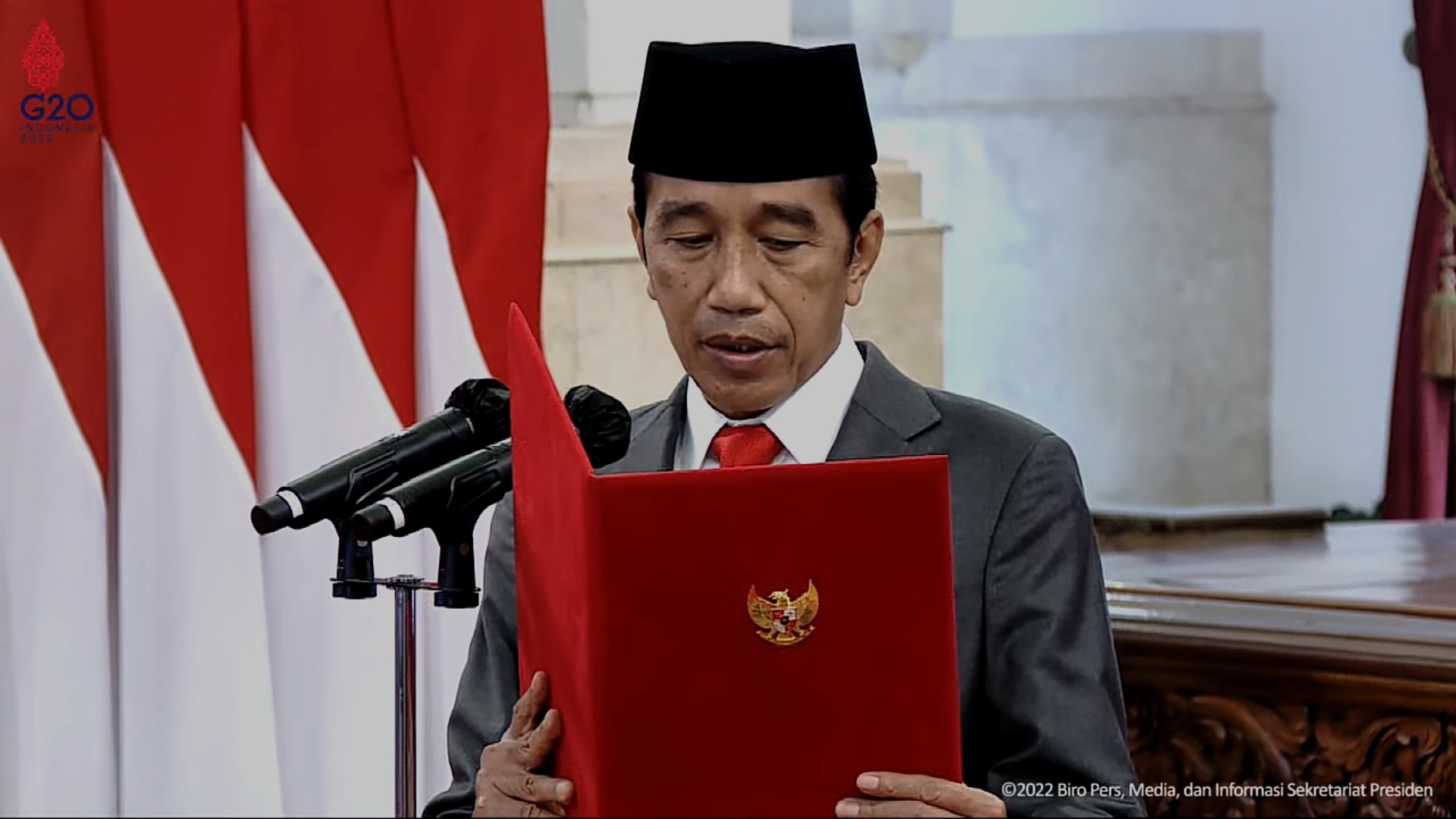 Jokowi Resmi Lantik 2 Menteri dan 3 Wamen Baru, Berikut Daftarnya!