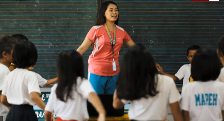 Kisah Maricris Llaguno, Wanita yang Tempuh 40 Km Setiap Hari untuk Mengajar