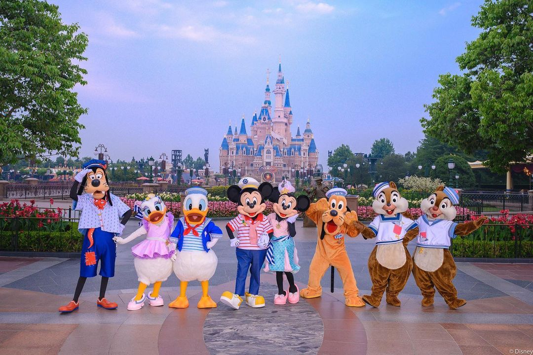 Shanghai Disneyland Buka Lagi, Prokes Ketat Diterapkan