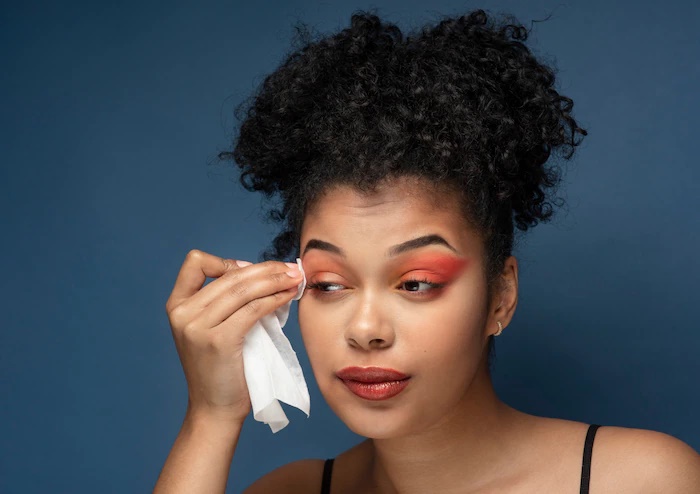 Cara Mudah Hapus Makeup Biar Wajah Bersih Tuntas 