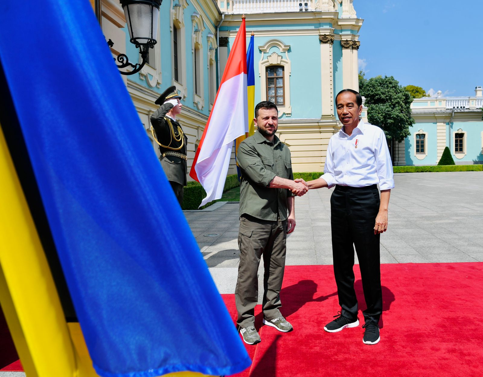 Roundup 29 Juni: Jokowi Tiba di Kyiv hingga Idul Adha 10 Juli 2022