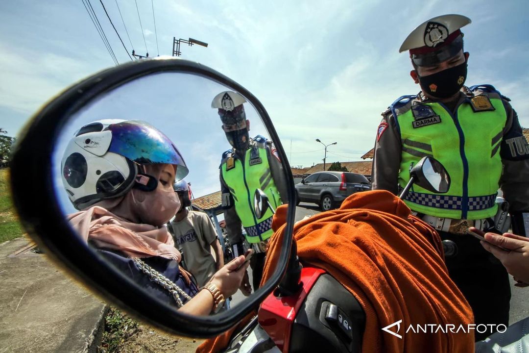 Tak Terima Ditegur karena Melawan Arah, Mahasiswi Gigit Polisi