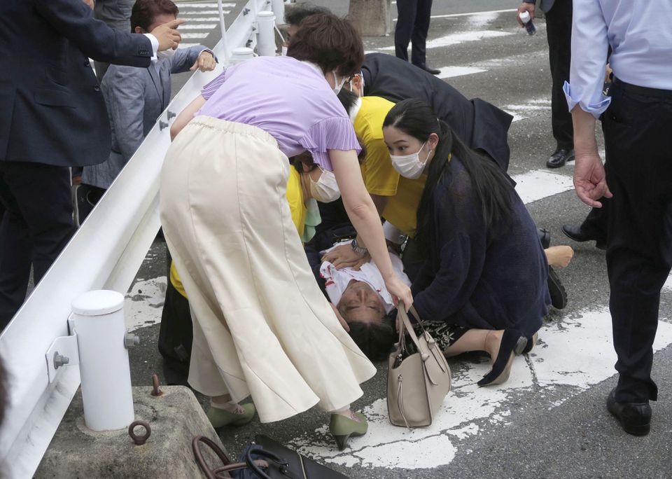 Eks PM Jepang Shinzo Abe Ditembak saat Pidato