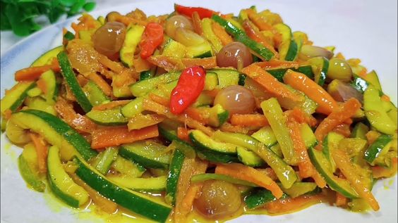 1657610420-Acar-timun-kuning-.jpeg