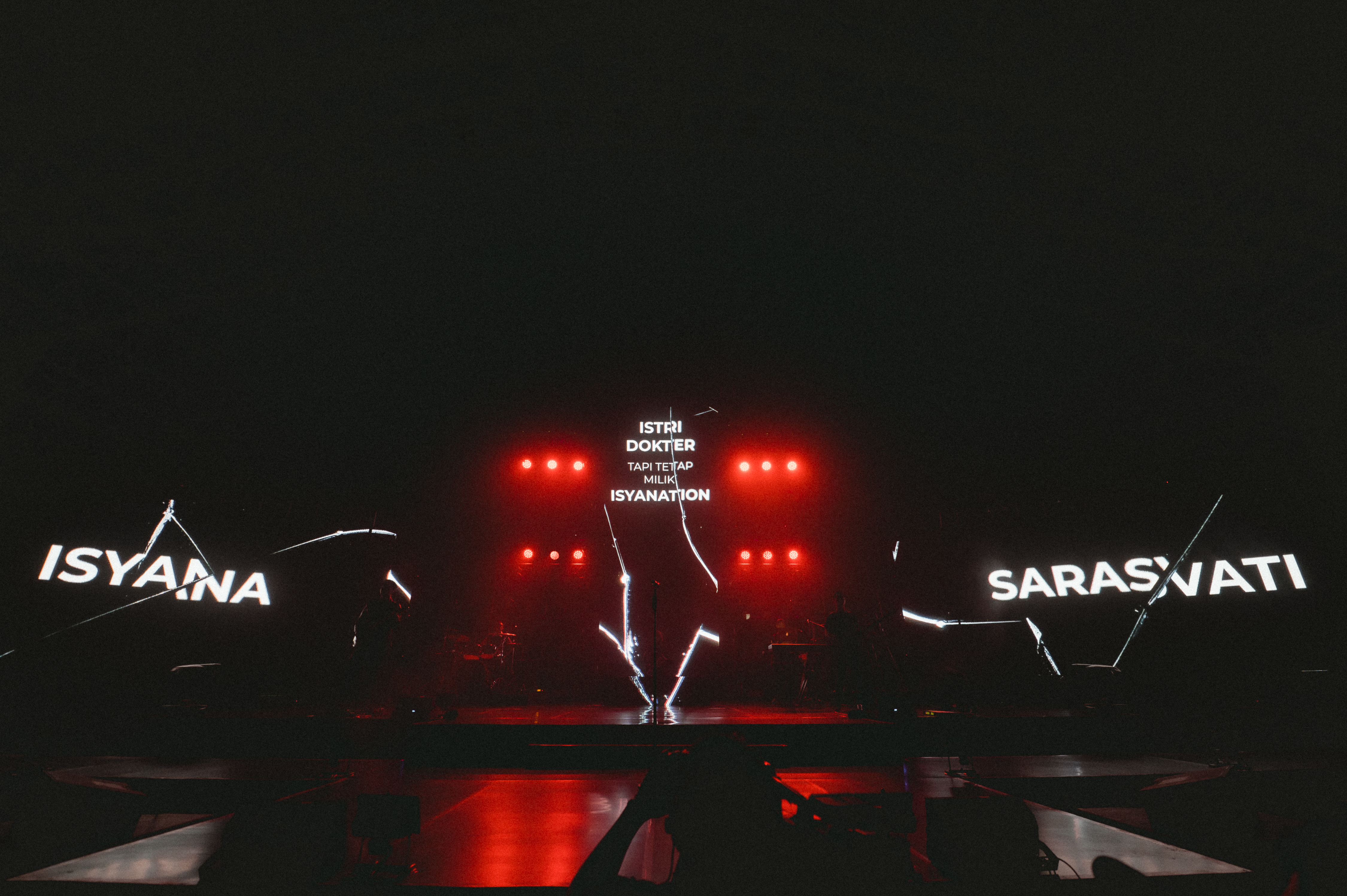 Isyana Sarasvati Gelar Konser Tunggal Bertajuk ‘LEXICONCERT Live on Tour’